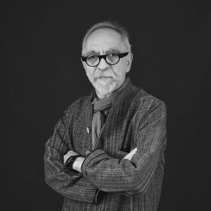 Amir Anooshfar Amir Anooshfar